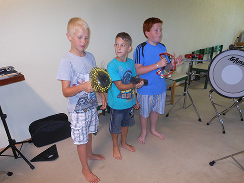 funny-music-camp_1